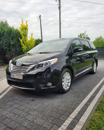 Toyota Sienna cena 129000 przebieg: 151580, rok produkcji 2015 z Wadowice małe 232